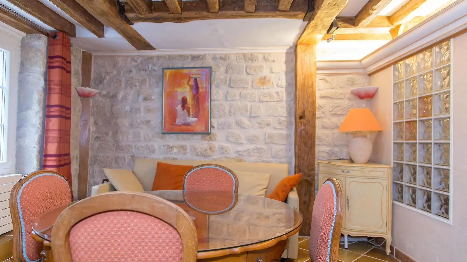Saint Germain Des Pres Apartment